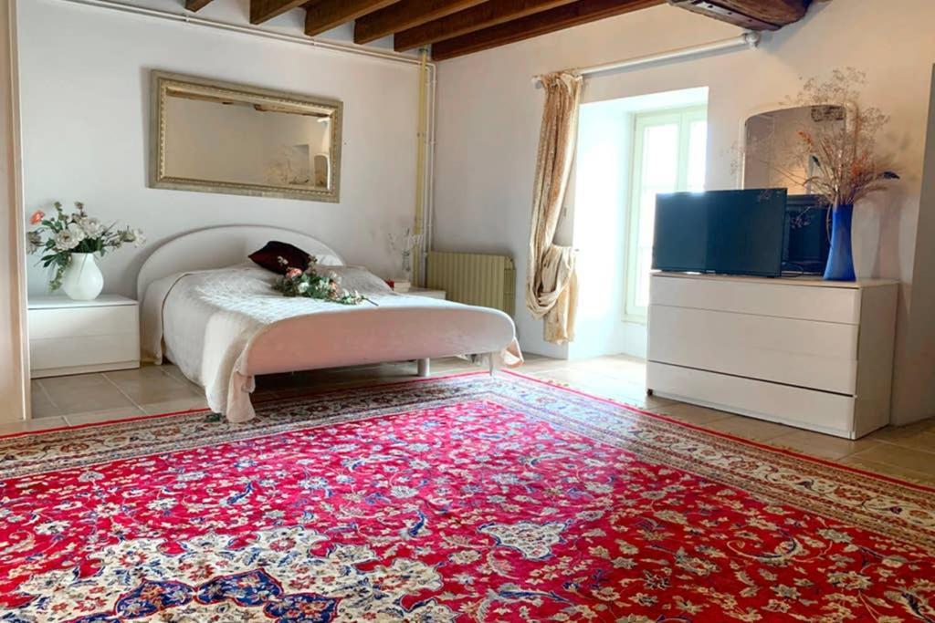 Beautiful country house located 50min from Paris Eiffel Tour - Demeure d'exception à 50min de Paris Tour Eiffel Hodent Exterior foto